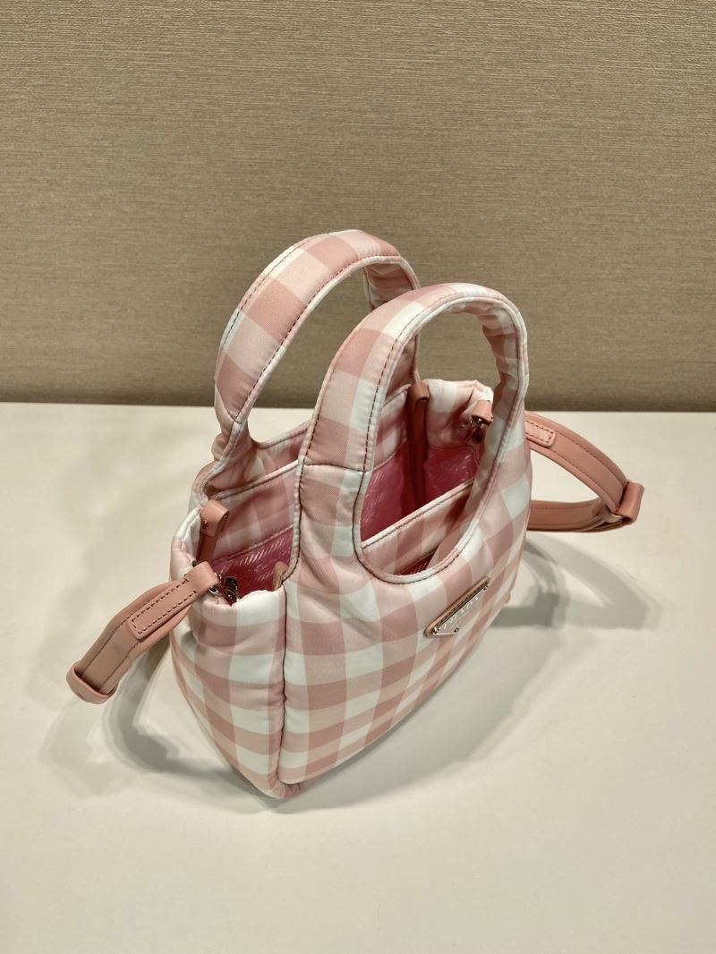 Pra*a tote bags